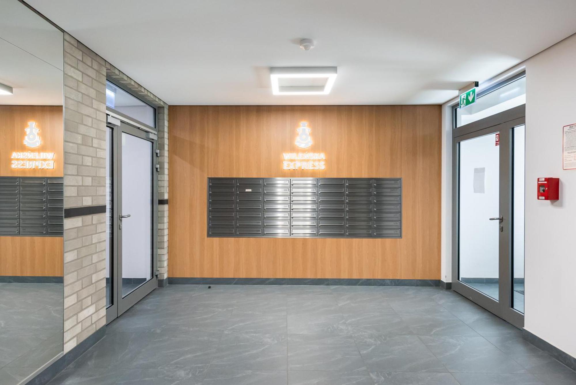 Wilenska Express Homely Apartment Warsawa Bagian luar foto